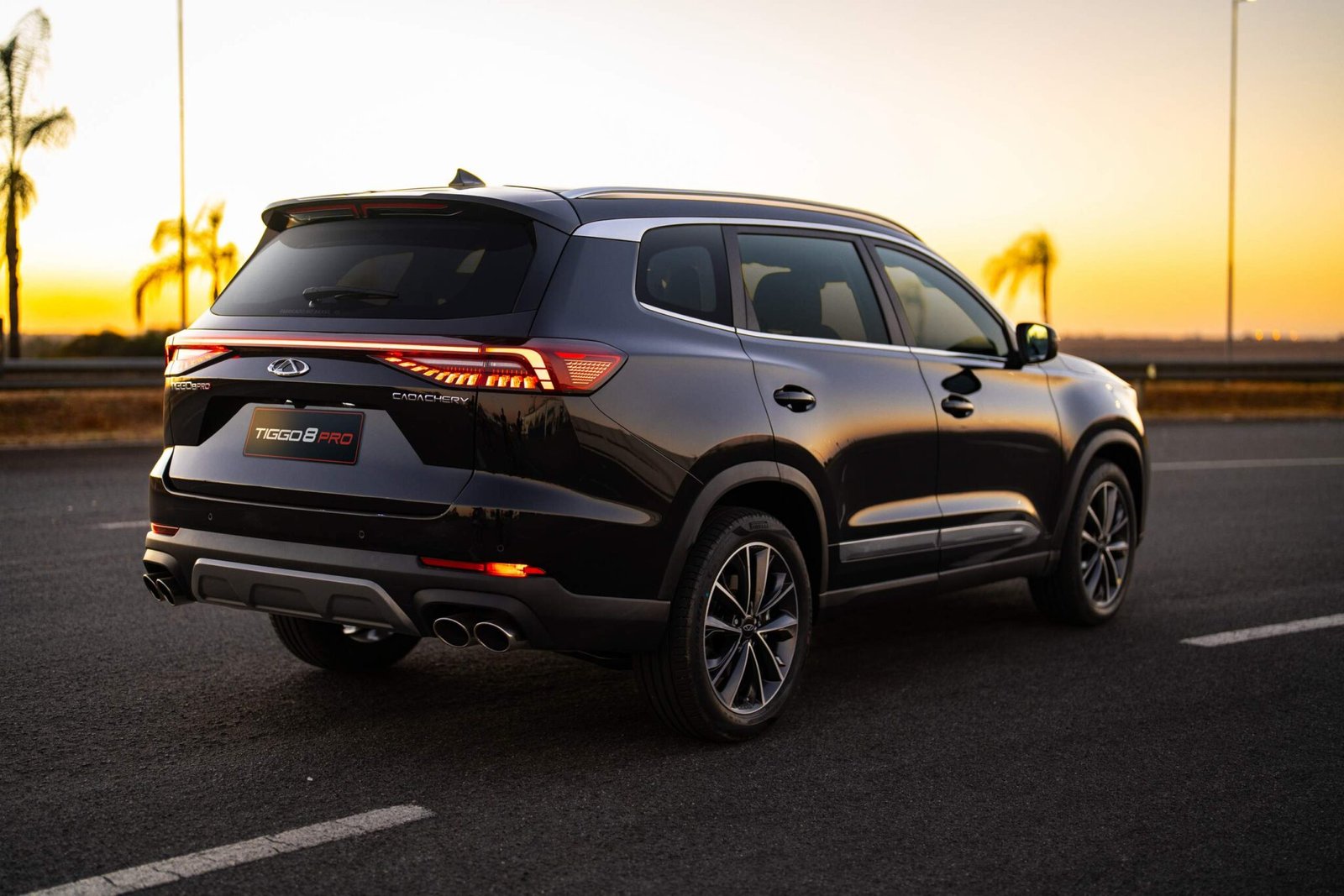 CHERY TIGGO 8