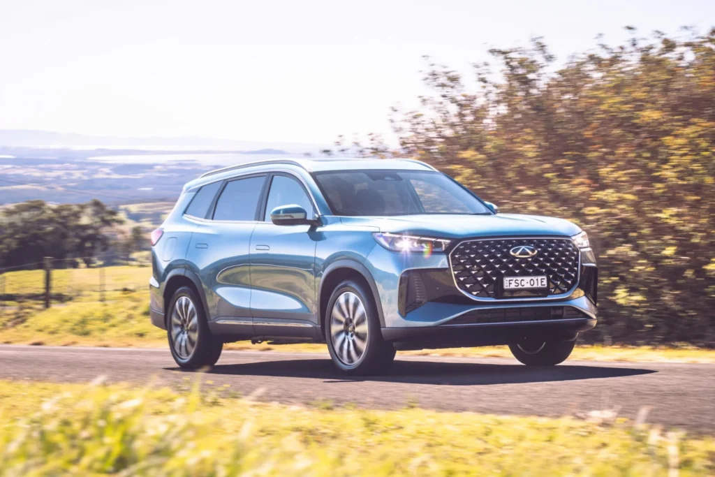 CHERY TIGGO 8