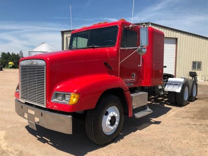FREIGHTLINER FLD112