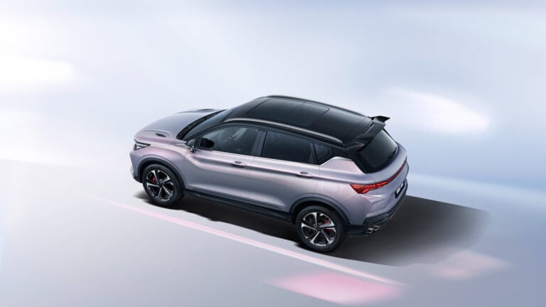GEELY COOLRAY SX11