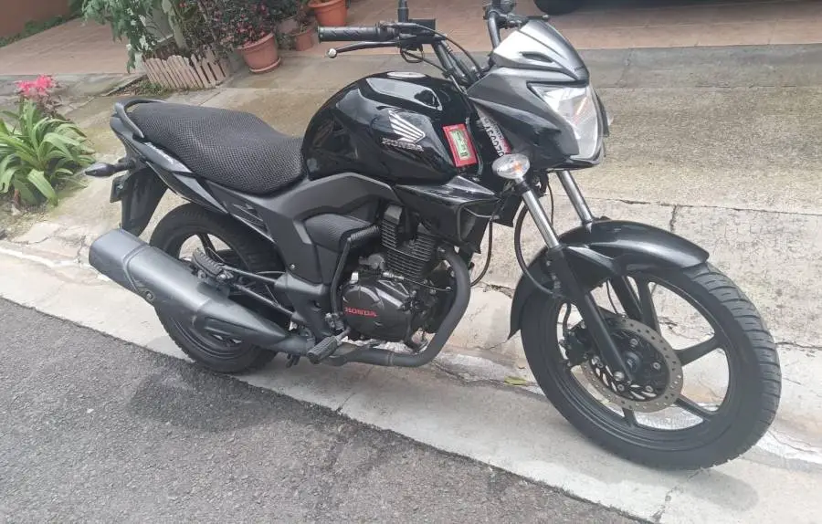 HONDA INVICTA