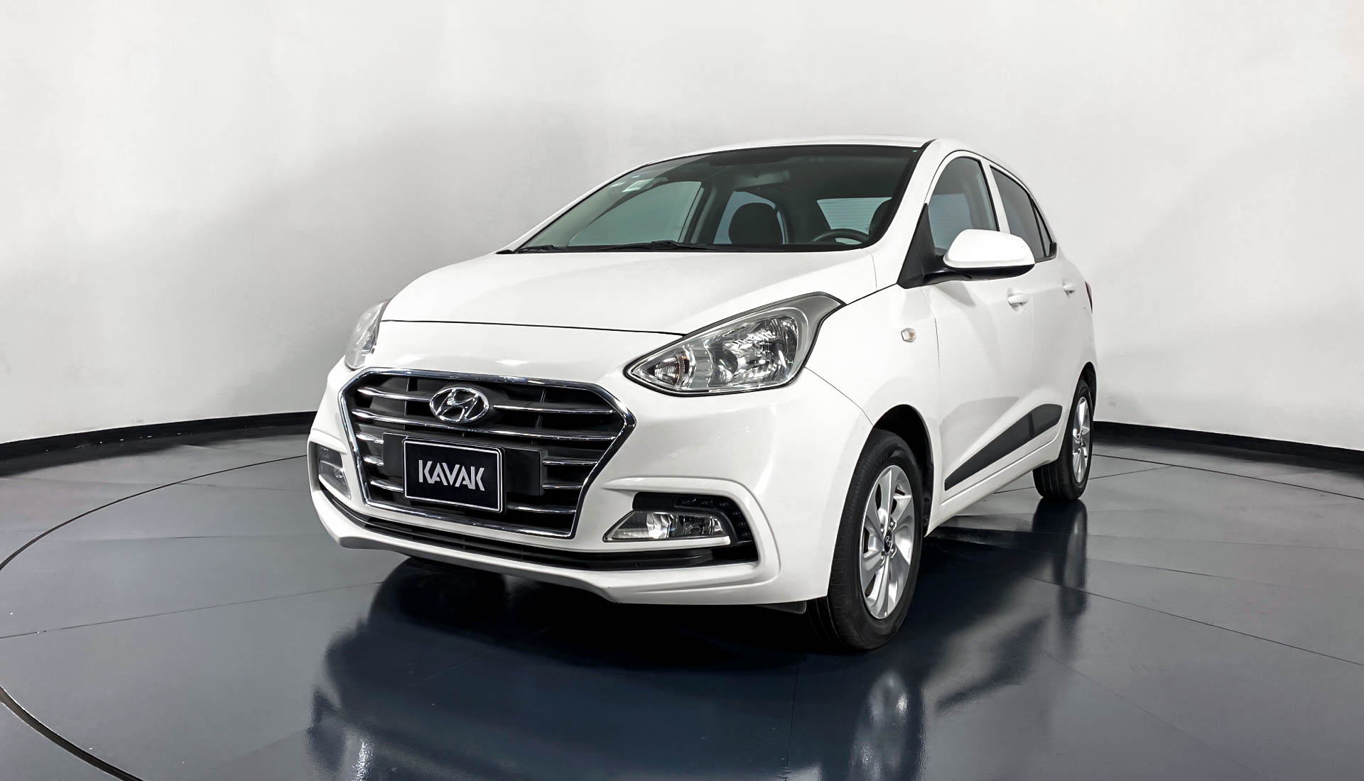 HYUINDAI GRAND I10 GLS