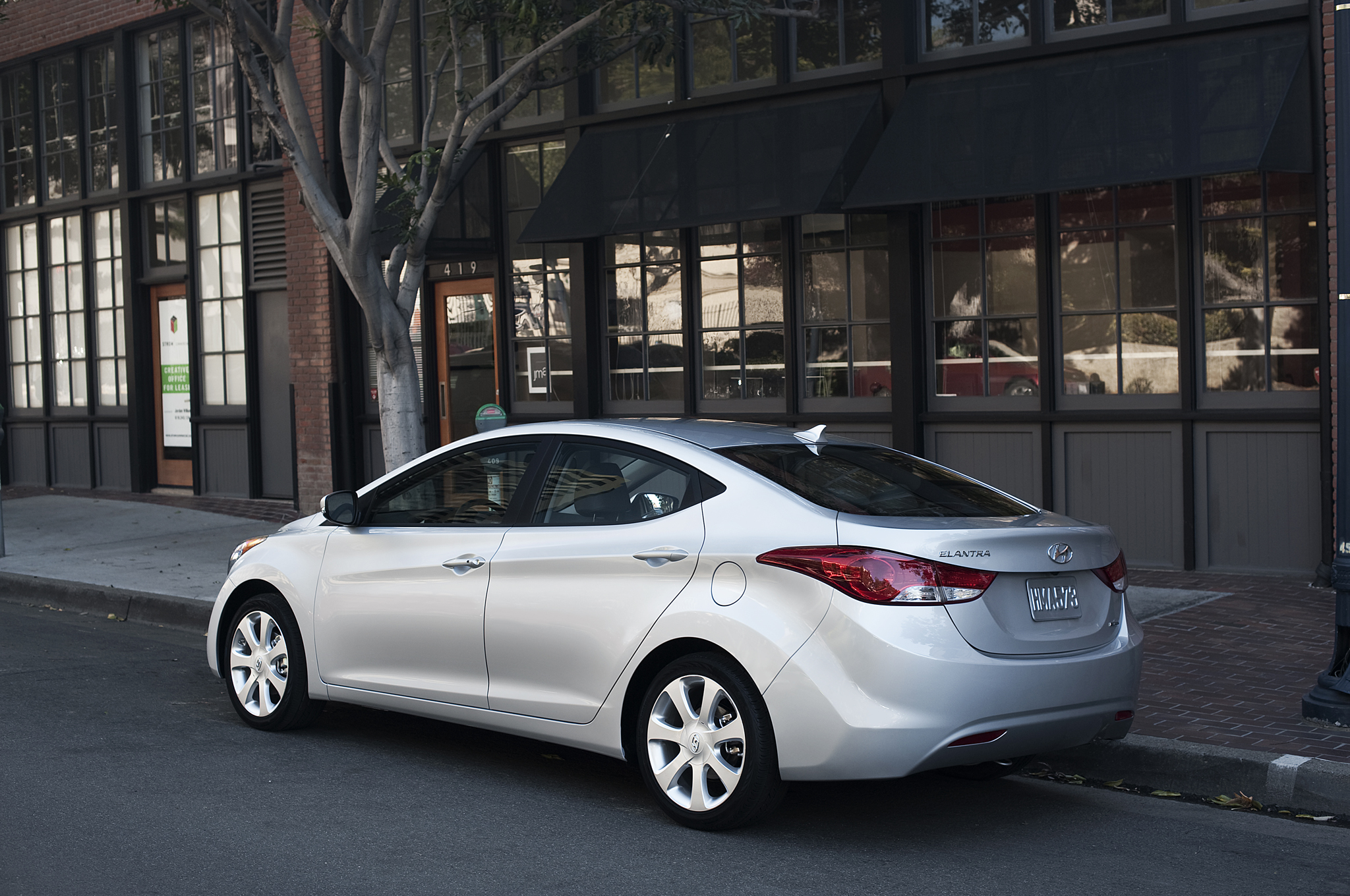 HYUNDAI ELANTRA GLS