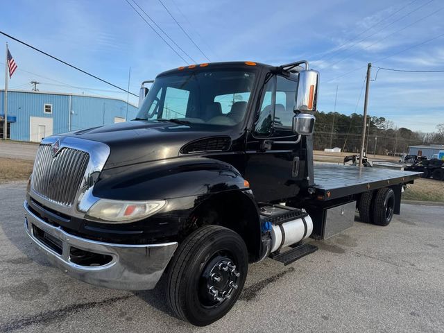 INTERNATIONAL 4300