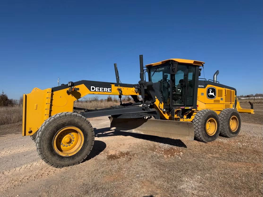 JOHN DEERE 620 G