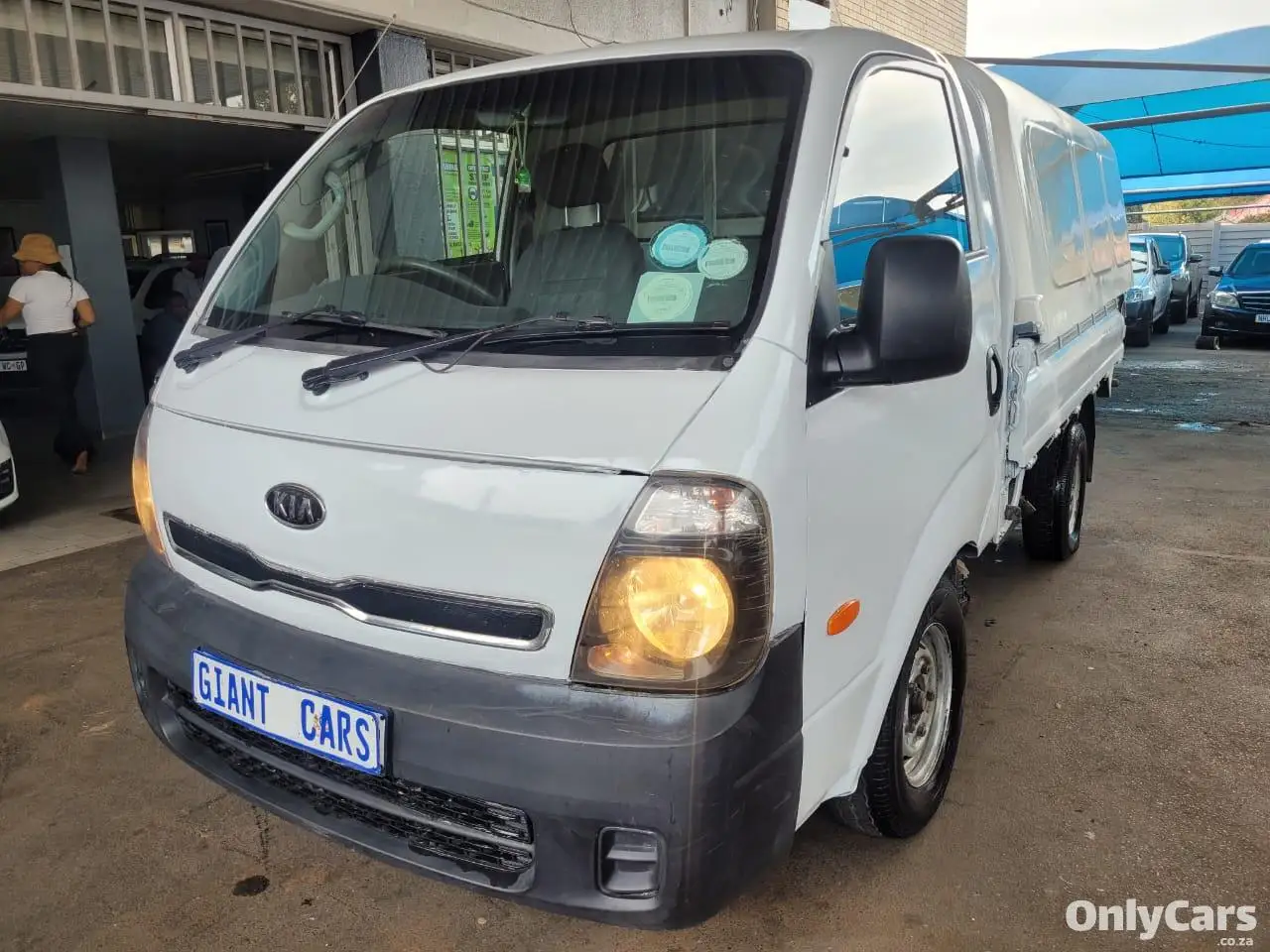 KIA K2700