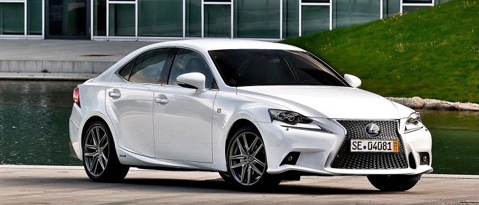 LEXUS IS 200T