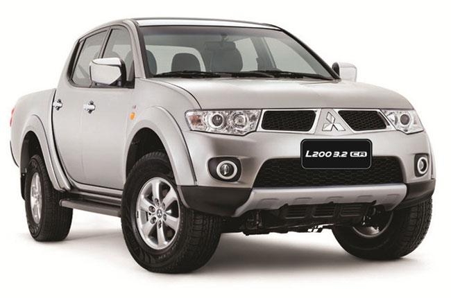 MITSUBISHI L200