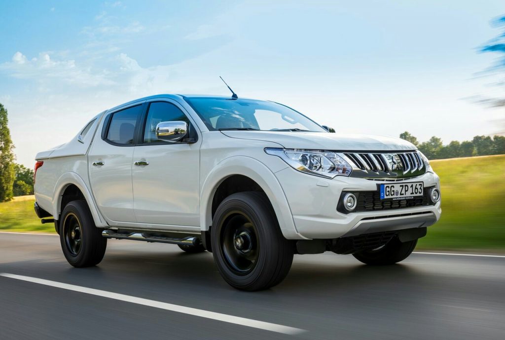 MITSUBISHI L200