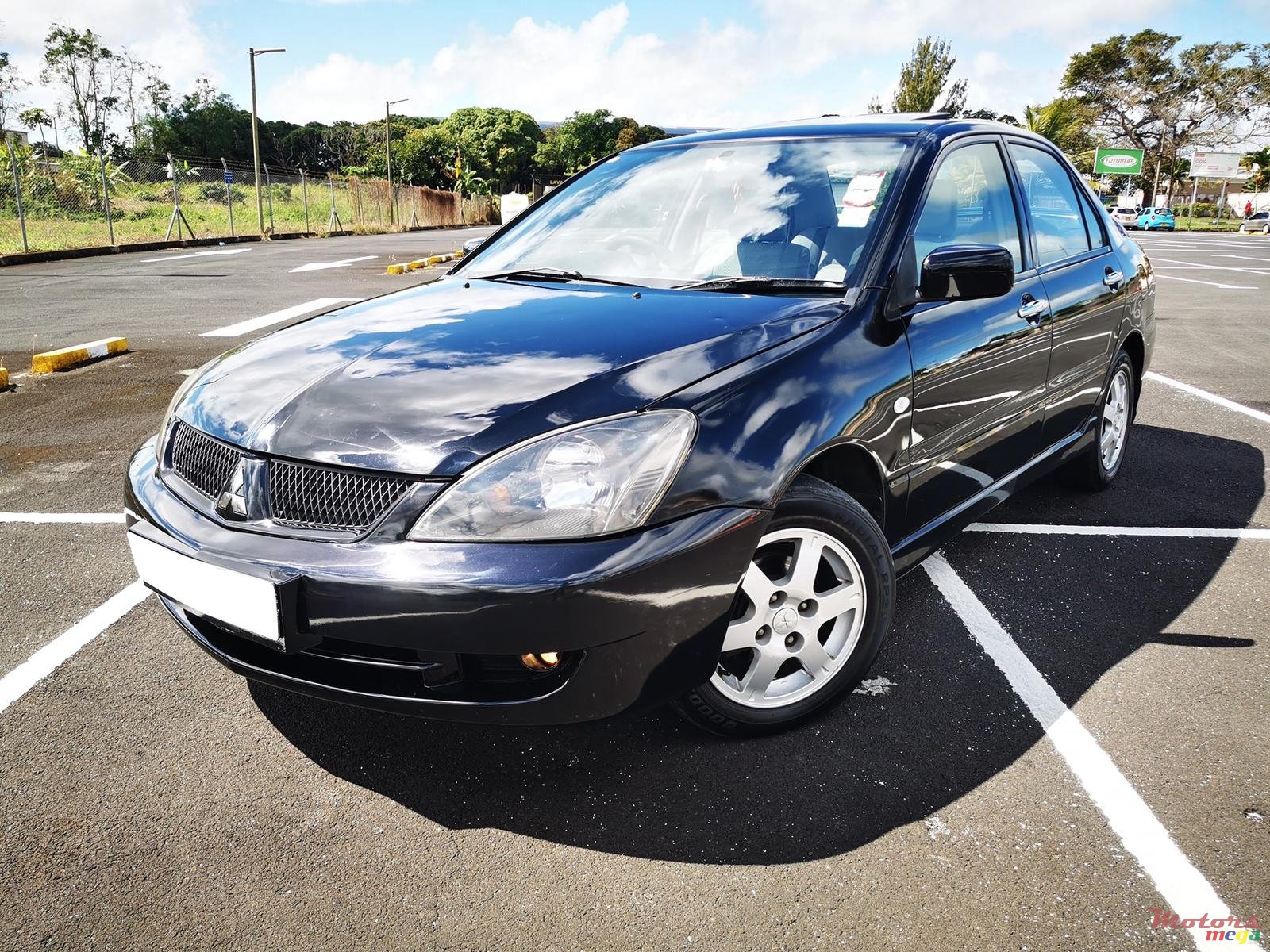 MITSUBISHI LANCER GLX(K89)