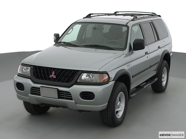 MITSUBISHI MONTERO