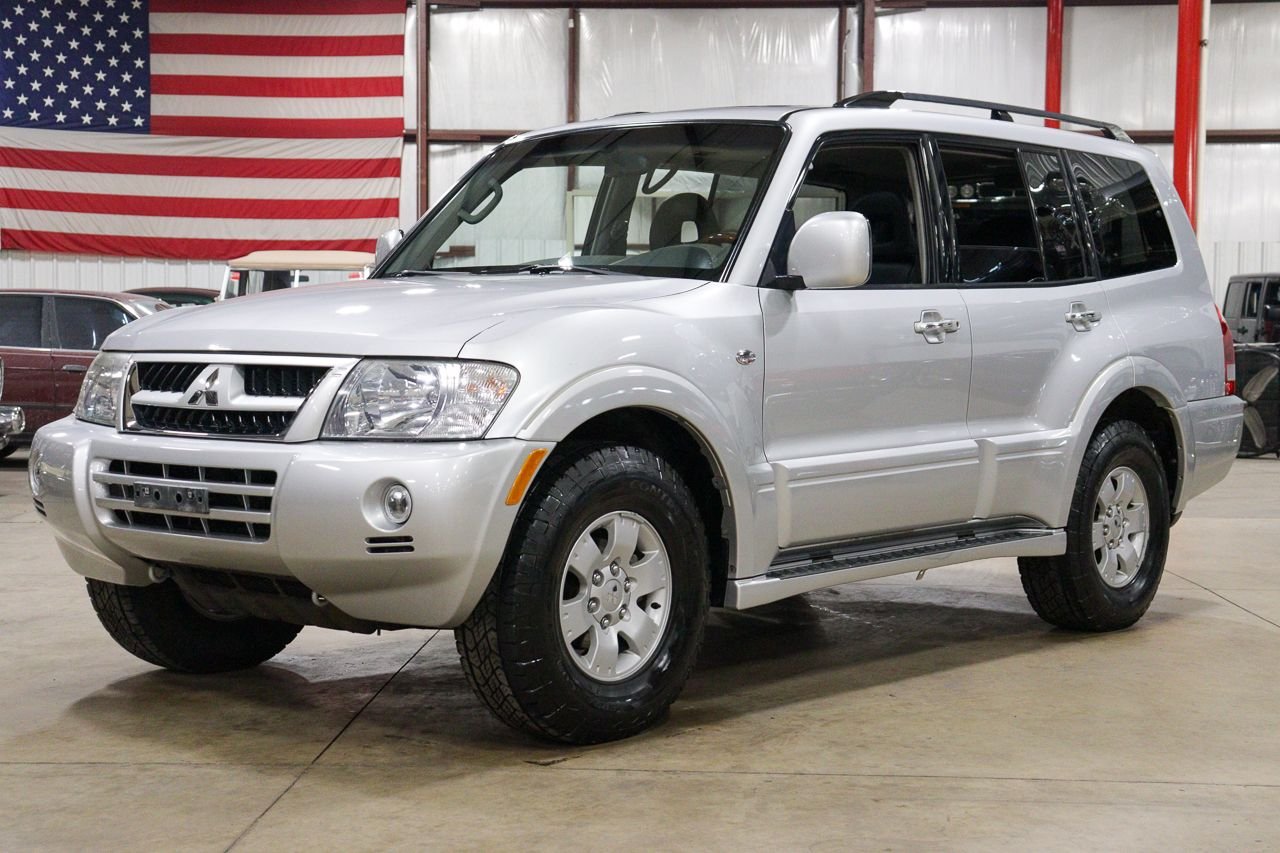 MITSUBISHI MONTERO