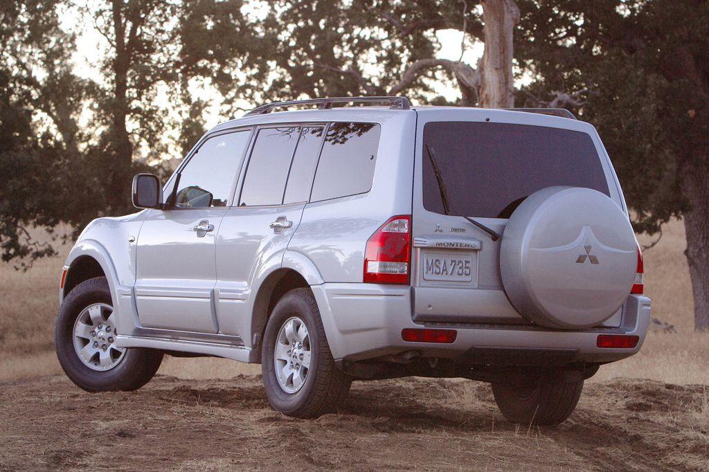 MITSUBISHI MONTERO GLS