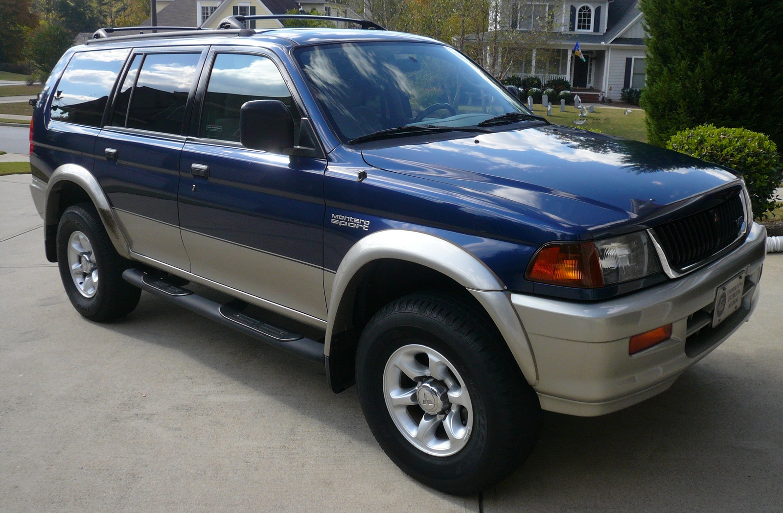 MITSUBISHI MONTERO SPORT