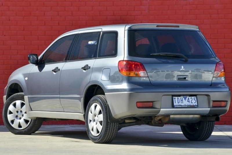 MITSUBISHI OUTLANDER LS