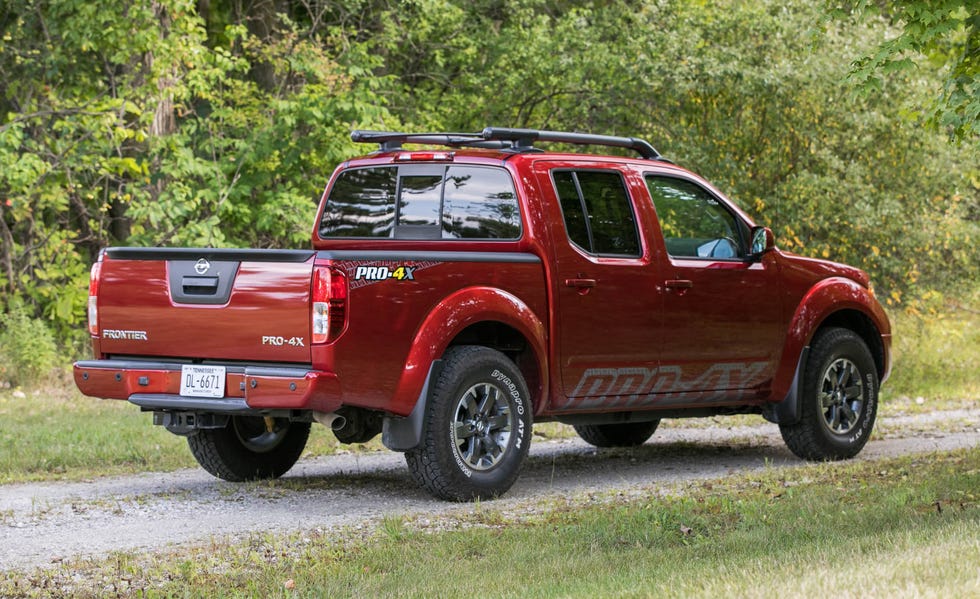 NISSAN FRONTIER XE