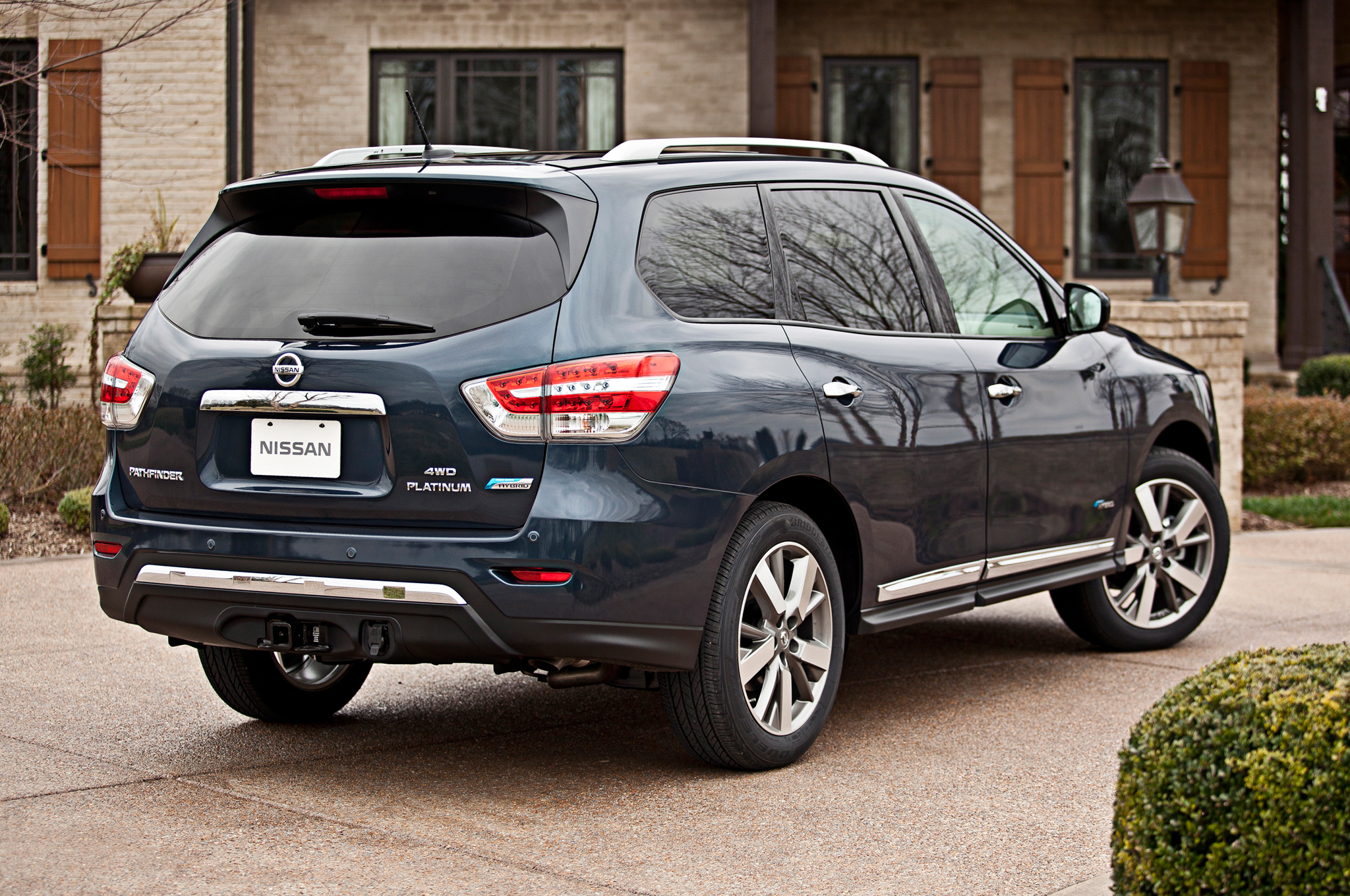 NISSAN PATHFINDER