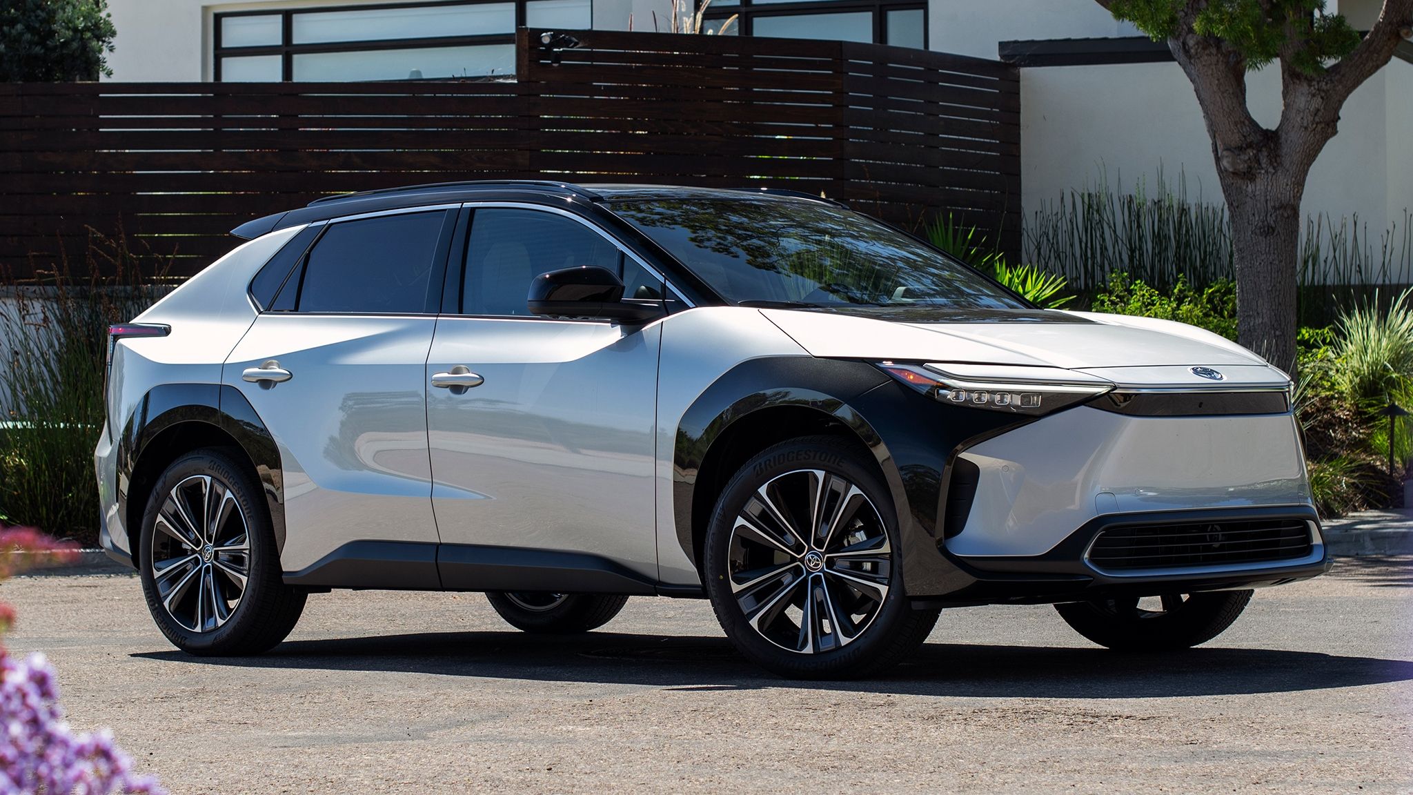 TOYOTA BZ4X LIMITED
