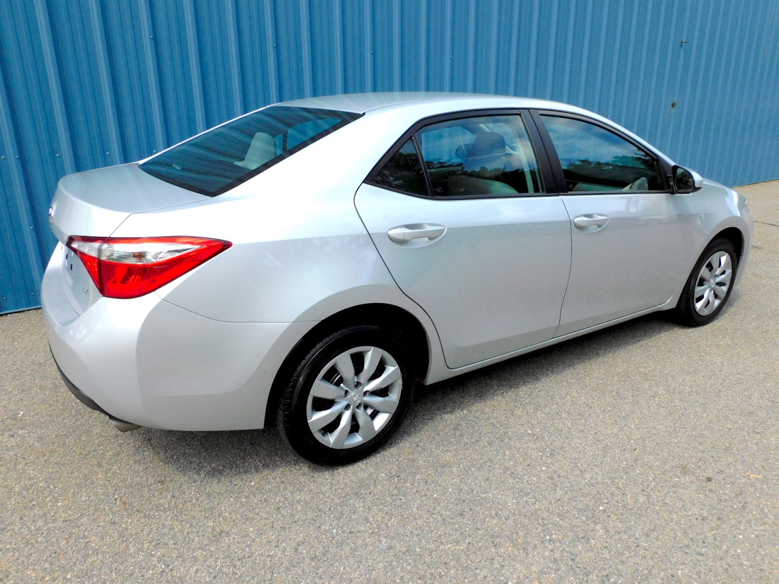 TOYOTA COROLLA LE