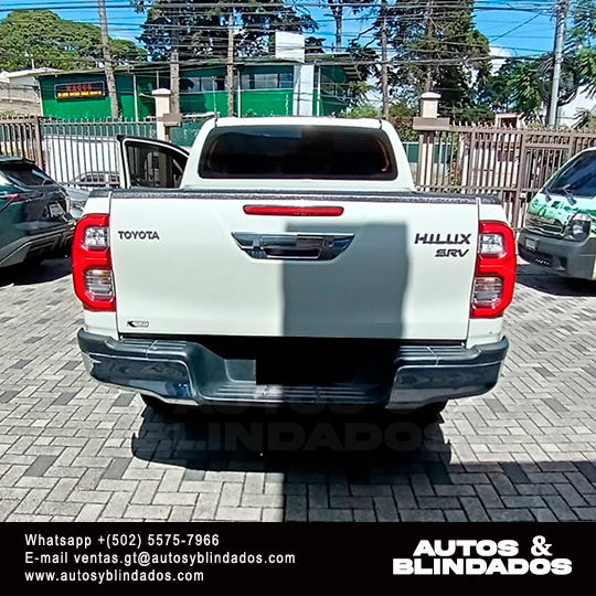 TOYOTA HILUX SRV