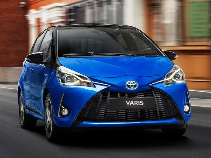 TOYOTA YARIS E