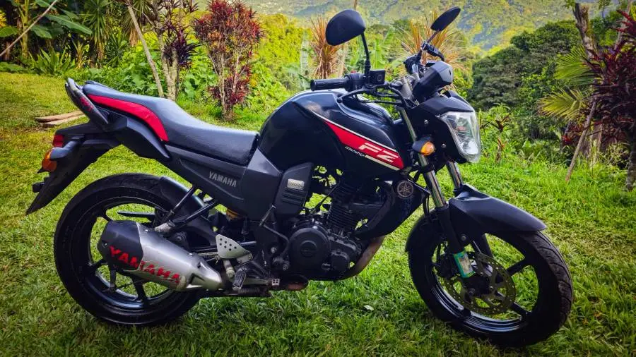 YAMAHA FZ16